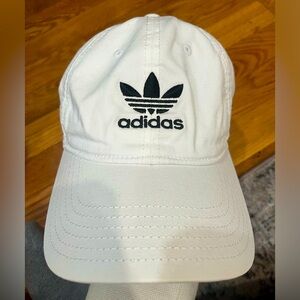 Men’s White Adidas hat
